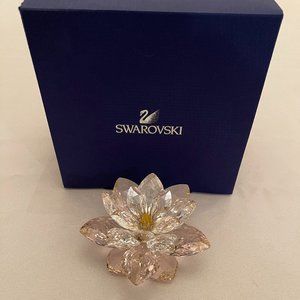 Swarovski Figurine Waterlily Rosaline, Retired